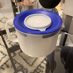 Tupperware Mix N Stor Plus 2L 8 Cup Measuring Batter Bowl 2 Qt Blue Lid 1629